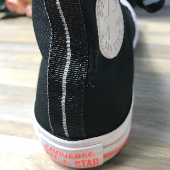NWT Converse HI Black/Lava WMNS AUTHENTIC - Picture 8 of 8